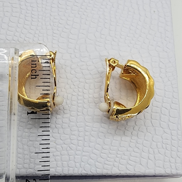 Givenchy Large Gold Clip On Earrings - Picture 14 of 16